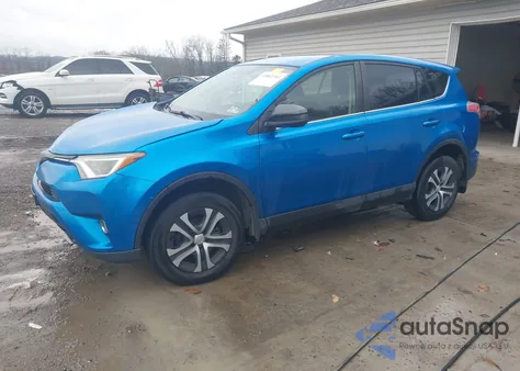 2018 Toyota Rav4 Le z USA, uszkodzony, nr VIN JTMBFREV3JJ724812